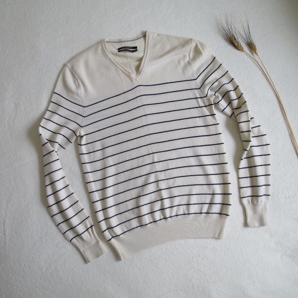 Club Monaco Merino Wool V-Neck - Picture 1 of 7